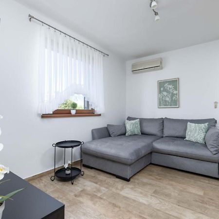 Soper - Top Location 300 M From The Sea بوريتش المظهر الخارجي الصورة